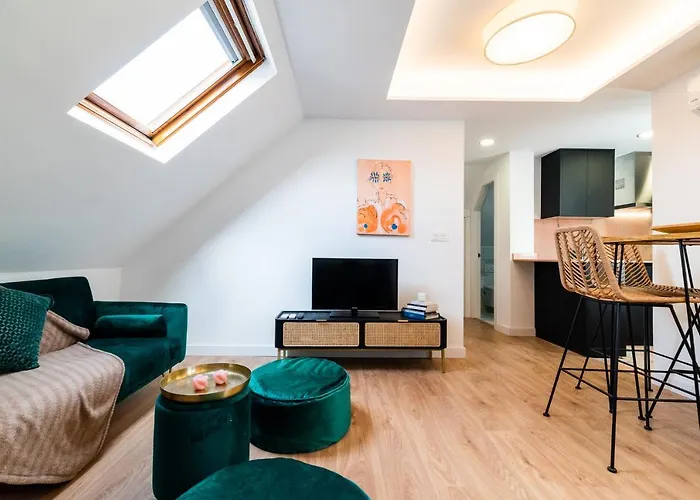 Wekey Homes Aben Humeya, Centro